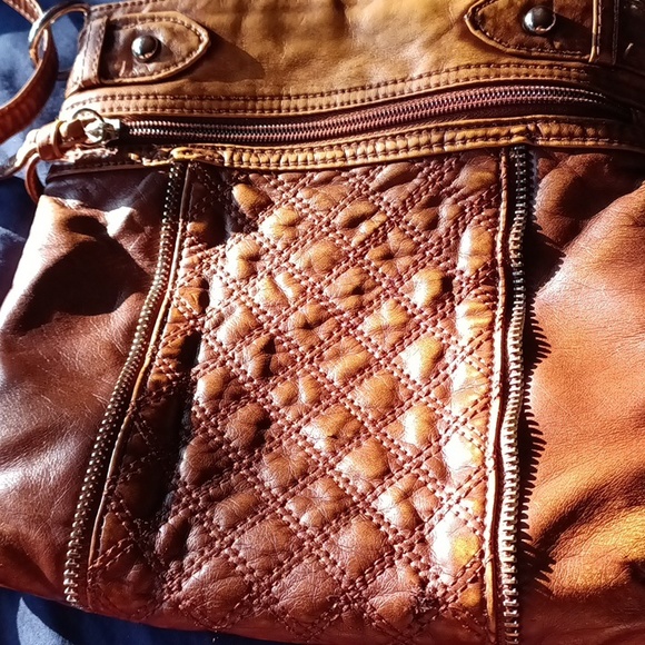 Vintage Leather style purse squarish with quilt pattern studs and zippers. - Picture 2 of 8